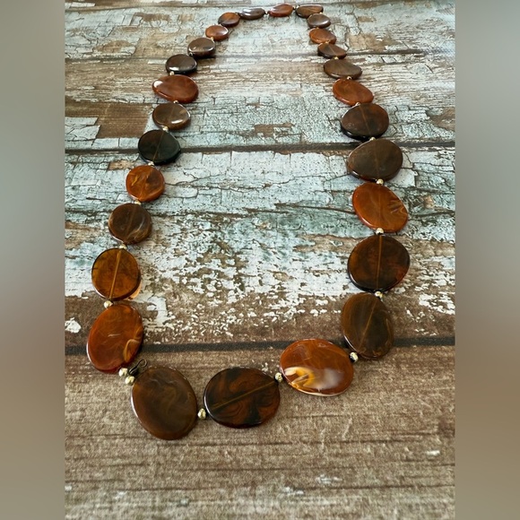 Elegant Brown Beaded Necklace - Picture 1 of 8